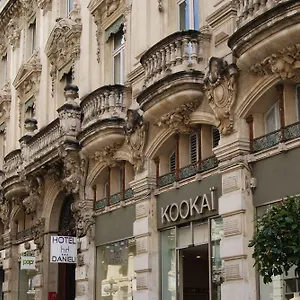 Hotel The Originals Boutique, Danieli,, Awinion